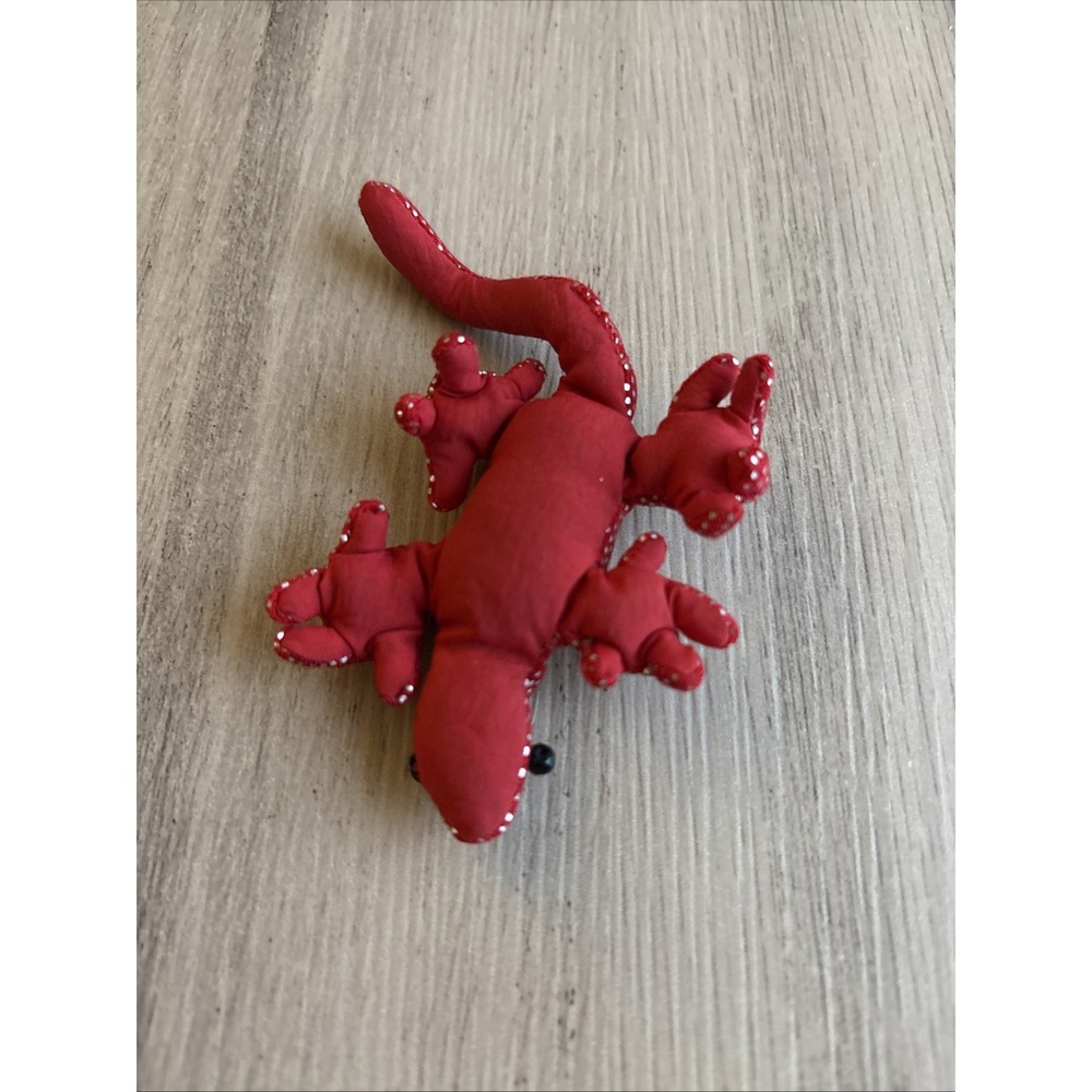 Sand Filled Red Gecko Plush Toy Animals Shimmering Paperweight Sensory Toy - Picture 2 of 4